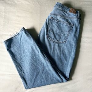 American Eagle Light Distressed 90s Boyfriend Jean | Size 14 Regular